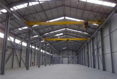 Spațiu industrial, de 425 mp, în Central