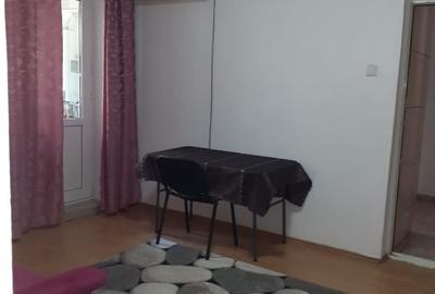 Apartament 2 camere de închiriat zona Tomis 3 - 9