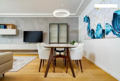 Apartament cu 3 camere semidecomandat în Pipera