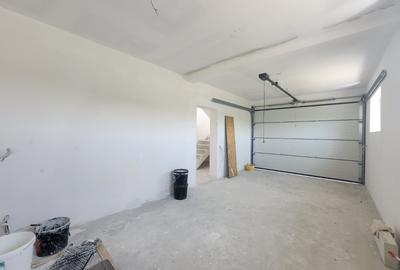 Casa individuala , 4 camere, 3 bai, garaj 26 mp , terasa 40 mp, VALEA ADANCA - 5