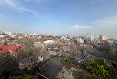 Apartament cu 2 camere decomandat în Eroii Revoluției