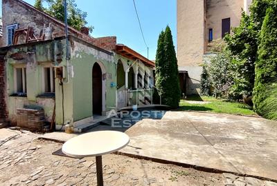 Casa la curte comuna 4 camere, zona Centrala - 13