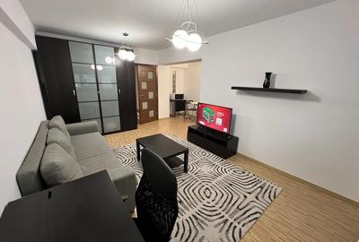 1 Mai - Piata Victoriei - 1