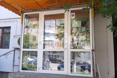 Spațiu comercial, de 48.00 mp, în Hunedoara