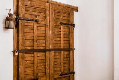Proprietate istorică , crama +vie DOC + distilerie +loc. evenimente+ 20000 vin - 5