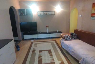 POARTA 6 APARTAMENT CU 2 CAMERE  LIBER ST 45 MP PRET.64.900 EURP