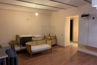 Vila istorica de vanzare in zona *Unirii* | 21 camere | curte, garaj - 40