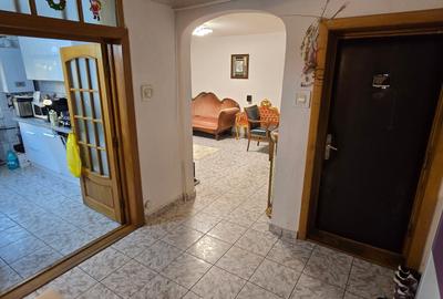 3 camere de vanzare Focsani, ultracentral - 26