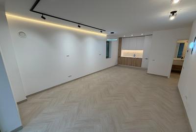 Spațiu comercial/birou 50mp, Parter, Bloc nou, Curte + Parcare - 1