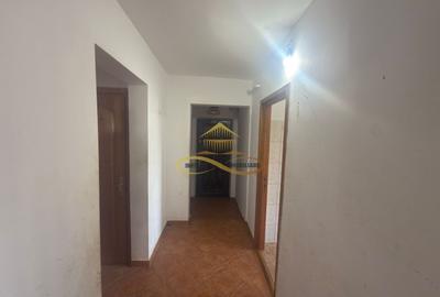 Apartament 3 camere  decomandate de vanzare in Bacau - 11