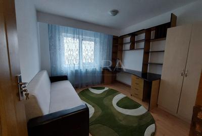 Apartament cu 3 camere decomandat de vanzare, zona Calea Florești. - 2