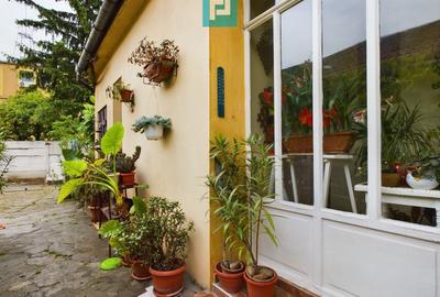 Casă individuală cu 3 camere în Pârneava