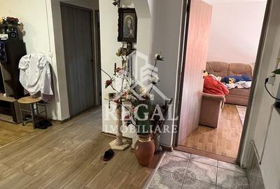 Apartament 3 camere de vânzare – Micro 5/1, Bd. Traian - 5
