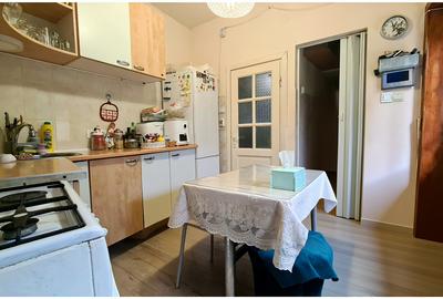 Refugiu cu suflet în inima Scheiului – casă  singur  curte și farmec autentic - 10