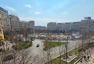 Garsonieră decomandată, mobilată în Decebal