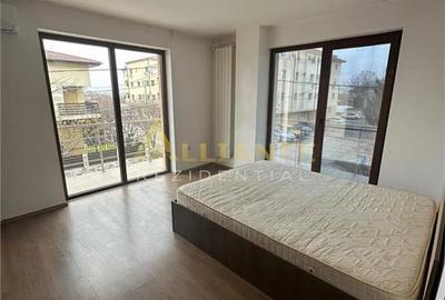 Garsonieră decomandată, mobilată în Central