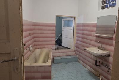 Piata Ovidiu , Centru vechi, 4 camere , 2 bai - 9