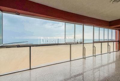 Vedere Frontala la Mare si Plaja la Picioare - Apartament cu Parcare Privata - 3