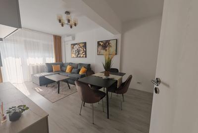 Apartament cu 2 camere decomandat, mobilat în Central