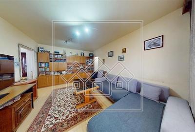 Apartament de vanzare in Sibiu - 2 camere, balcon - etaj 3 - Turnisor - 4