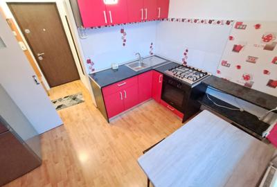 Apartament cu 2 camere semidecomandat, mobilat în Gheorgheni