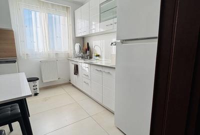 Apartament cu 3 camere, decomandat, Rogerius - 2