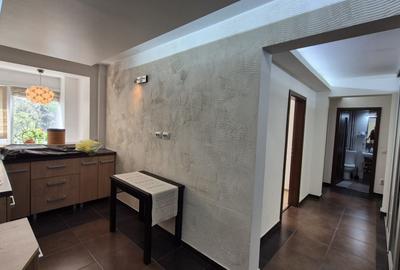APARTAMENT 3 CAMERE DE VANZARE GORJULUI - 4