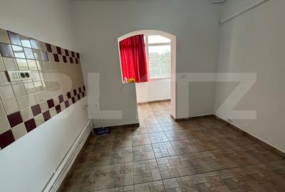 Apartament 3 camere, 76 mp, zona Nicolina - 6