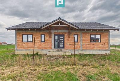 Casa nouă la roșu în Zimandcuz - 1