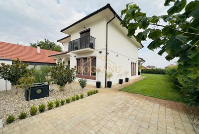 Casă individuală cu 5 camere în Diniaș