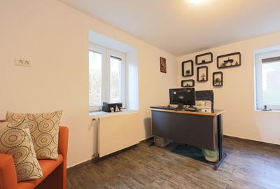 Spațiu ideal pentru birouri sau clinici - 1