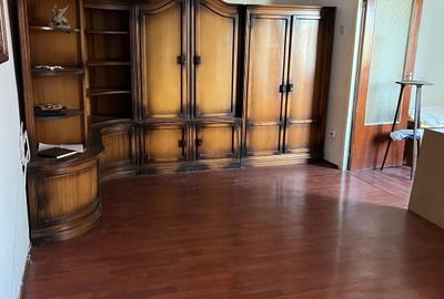 Apartament 4 camere, zonă centrală, Ploiești - 3