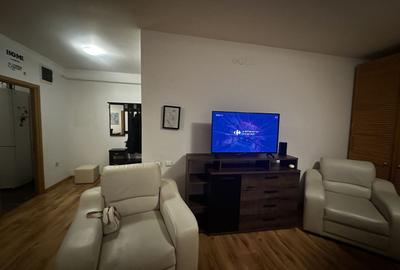 Apartament cu 2 camere semidecomandat, mobilat în Titan