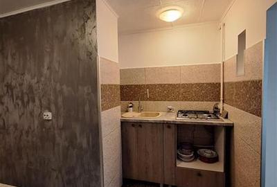 Vanzare apartament 2 camere decomandate etaj 1 in Gheorgheni- zona Titulescu - 7