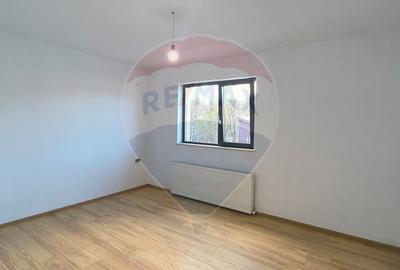 Casă de vânzare | 155 mp | 321 mp teren Zonă Port - Galați - 11
