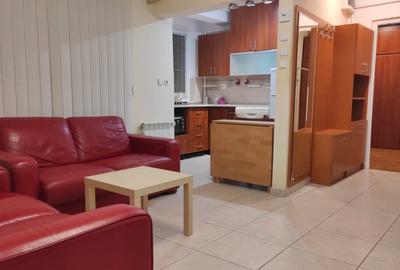 Apartament cu 3 camere în Calea Victoriei