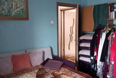 Apartament cu 2 camere semidecomandat, mobilat în Baba Novac