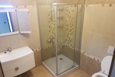 Închiriez apartament in vila - 8