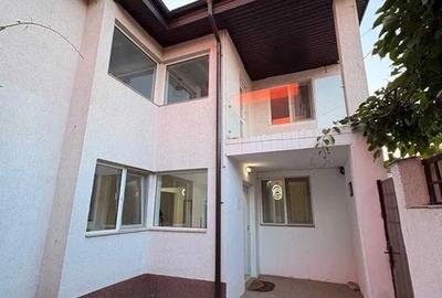 Colentina Închiriez casa 4 cam singur în curte centrală gaze 3 locuri parcare - 1