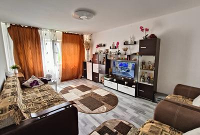 Apartament 3 camere, decomandat, 72.48mp, cartier Brazda, zona Consul