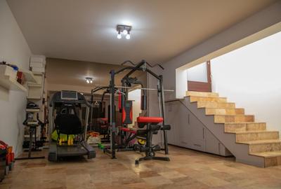 Vila LUX spre inchiriere /curte bar foisor piscina jacuzzi /sala fitness - 17