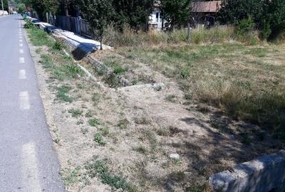 Teren intravilan 990 mp, construibil, intre case in zona linistita - 4