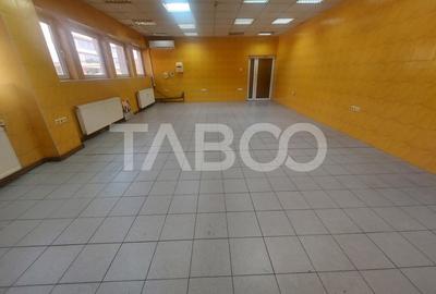 Spațiu comercial, 100 mp în Central