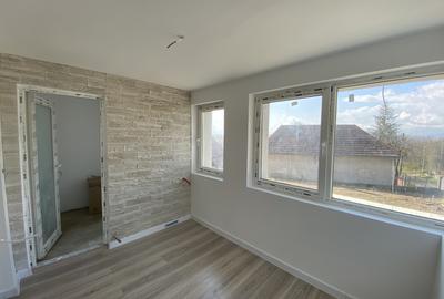 Casa finisata de vanzare , 1,5 km de Salicea - 1