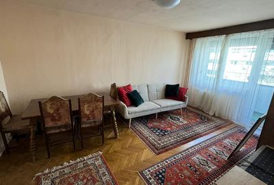 Inchiriez apartament 3 camere, decomandat, ultracentral, etaj 3/10, Bd. Magheru - 4