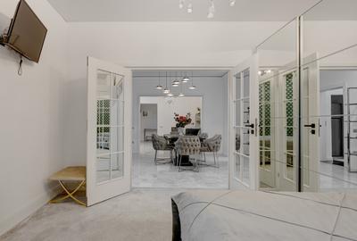 Clasic și modern, la un pas de UNIVERSITATE-4 camere - mobilat si utilat !LUX! - 1