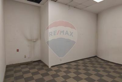 Spațiu comercial ultracentral, 230 mp, lângă Mercur - 9