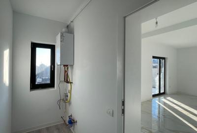 Duplex despartit prin camera tehnica - finisaje premium - 7