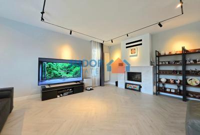 Fully Renovated 7 Bedroom Villa in Oxford Gardens with Private Swimming Pool - 6
