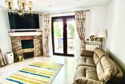 Vila deosebita aproape de Gara de Nord,construita in 1997,renovata 2020,8 camere - 2